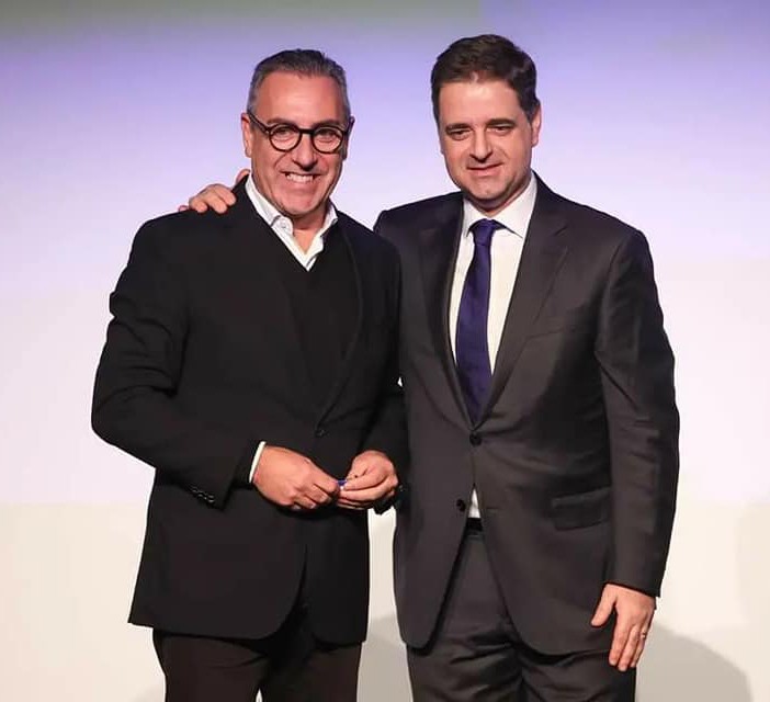 Balanças Marques recebe Medalha de Mérito Municipal